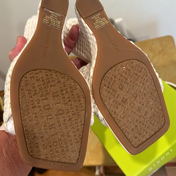 New in box crochet wedged heel slides - Picture 3 of 3